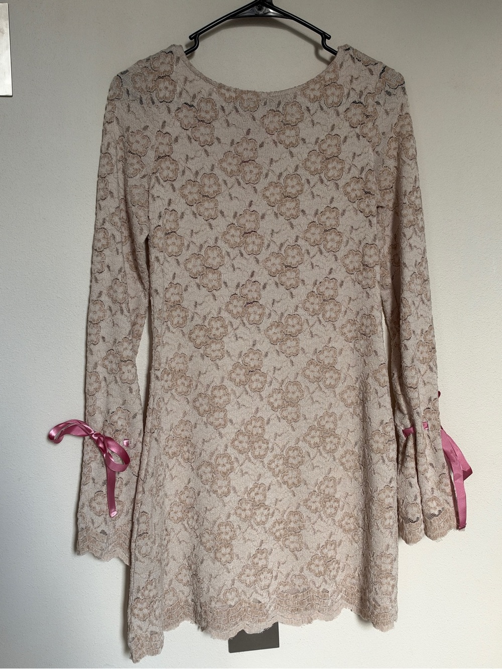 Kimchi Blue Beige Lace Long-Sleeve Dress with Pink Ribbon Cuffs